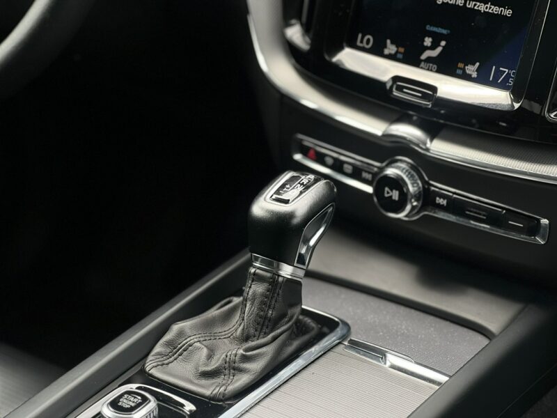 Volvo XC 60 Salon Polska Poleasingowy I właściciel Serwis ASO Bezwypadkowy II (2017-)