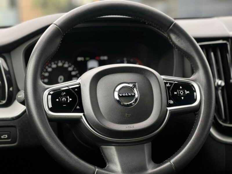 Volvo XC 60 Salon Polska Poleasingowy I właściciel Serwis ASO Bezwypadkowy II (2017-)