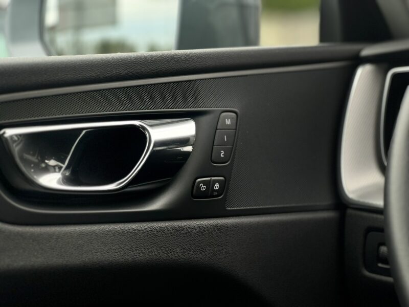 Volvo XC 60 Salon Polska Poleasingowy I właściciel Serwis ASO Bezwypadkowy II (2017-)