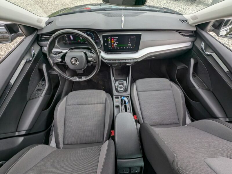 Škoda Octavia Oświetlenie ambiente, Roczna Gwarancja IV (2020-)