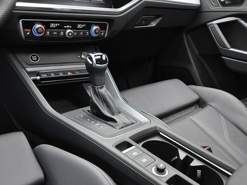 Audi Q3 Sportback 40TDI Quattro Sline Panorama MatrixLed TempomatACC Virtual Hak Webasto