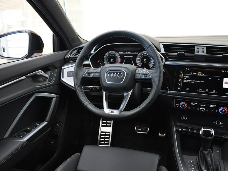 Audi Q3 Sportback 40TDI Quattro Sline Panorama MatrixLed TempomatACC Virtual Hak Webasto