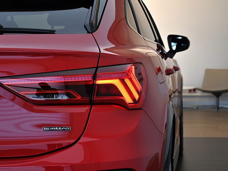 Audi Q3 Sportback 40TDI Quattro Sline Panorama MatrixLed TempomatACC Virtual Hak Webasto