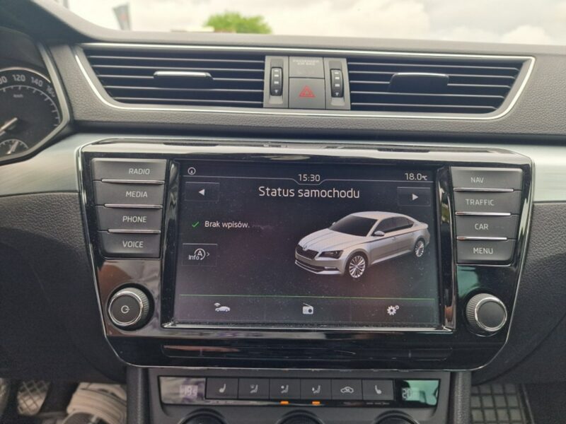 Škoda Superb 2.0 TDI 190 KM, Klimatyzacja, Alufelgi, Grzane Fotele, Bluetooth, NAVI III (2015-2023)