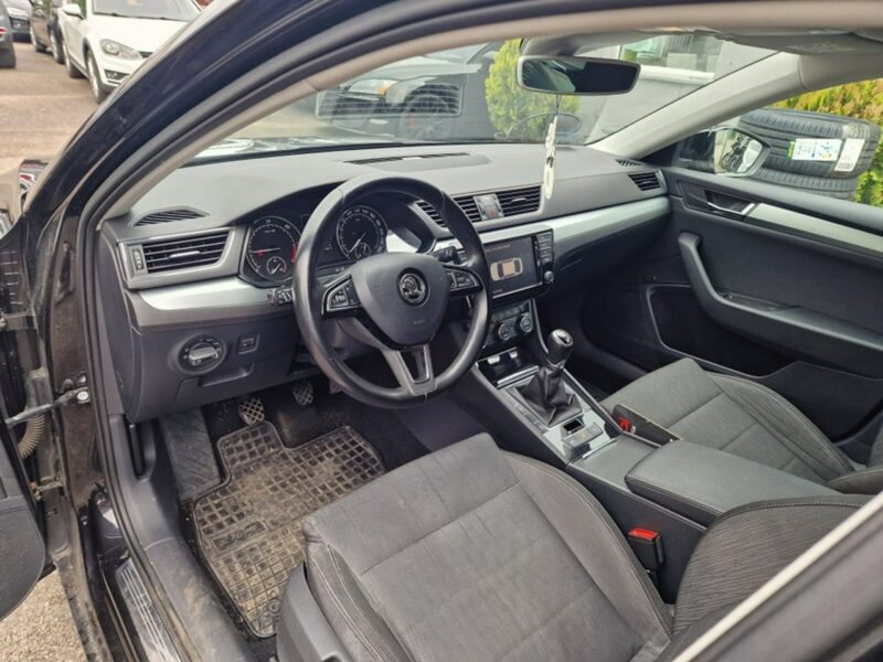 Škoda Superb 2.0 TDI 190 KM, Klimatyzacja, Alufelgi, Grzane Fotele, Bluetooth, NAVI III (2015-2023)