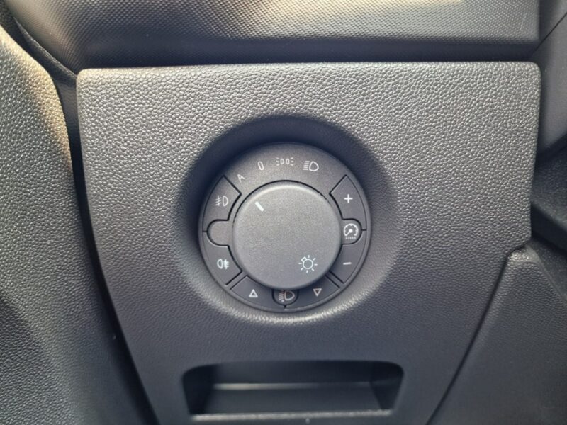Opel Corsa 1.2 Benzyna 80 KM, Automat, Klimatyzacja, Alufelgi, Komputer, Tempomat D (2006-2014)