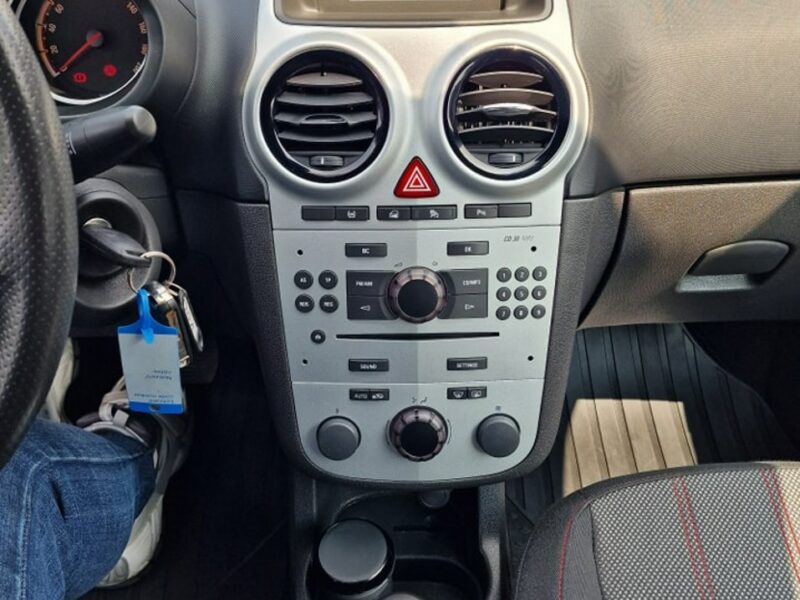 Opel Corsa 1.2 Benzyna 80 KM, Automat, Klimatyzacja, Alufelgi, Komputer, Tempomat D (2006-2014)