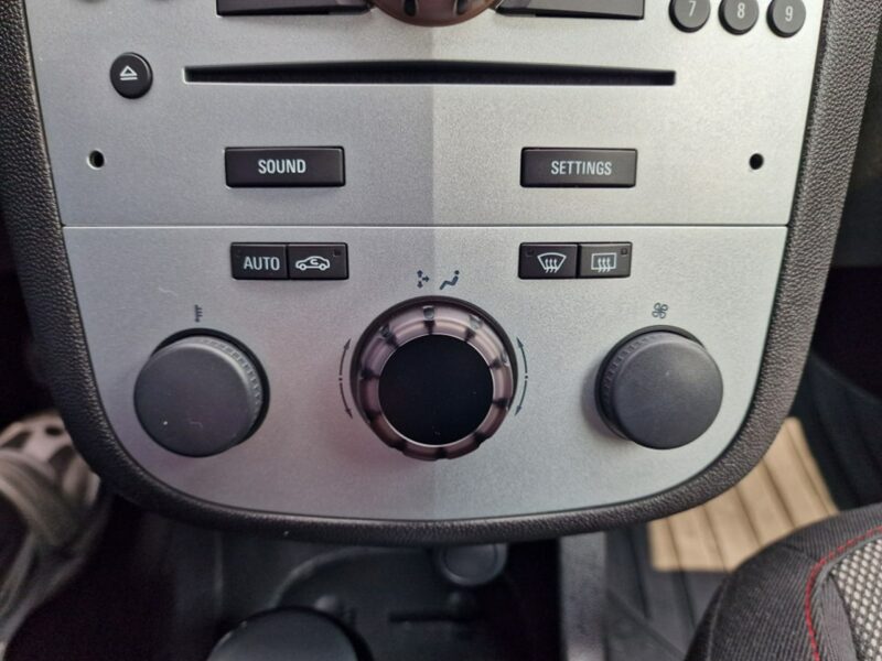 Opel Corsa 1.2 Benzyna 80 KM, Automat, Klimatyzacja, Alufelgi, Komputer, Tempomat D (2006-2014)