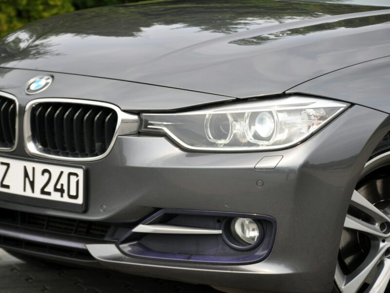 BMW 320 2.0d(184KM)*Bi-Xenon*Ringi*Duża Navi*2xParktr*I Wł*Welur*Alu18"ASO F30/F31 (2012-)