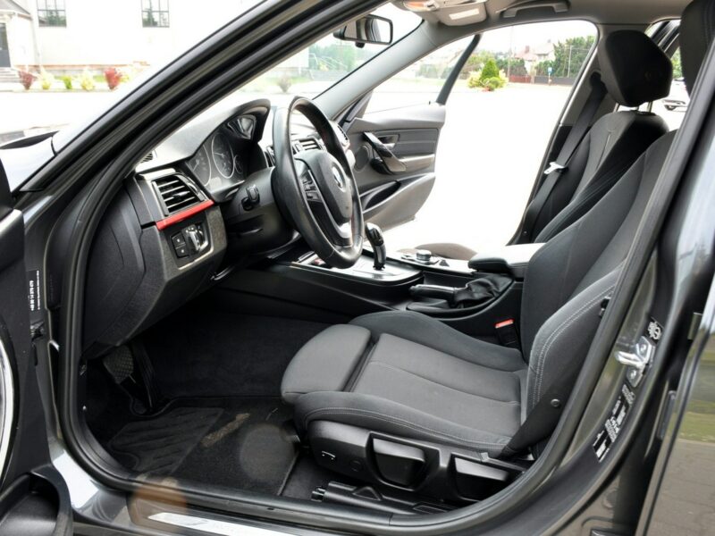 BMW 320 2.0d(184KM)*Bi-Xenon*Ringi*Duża Navi*2xParktr*I Wł*Welur*Alu18"ASO F30/F31 (2012-)