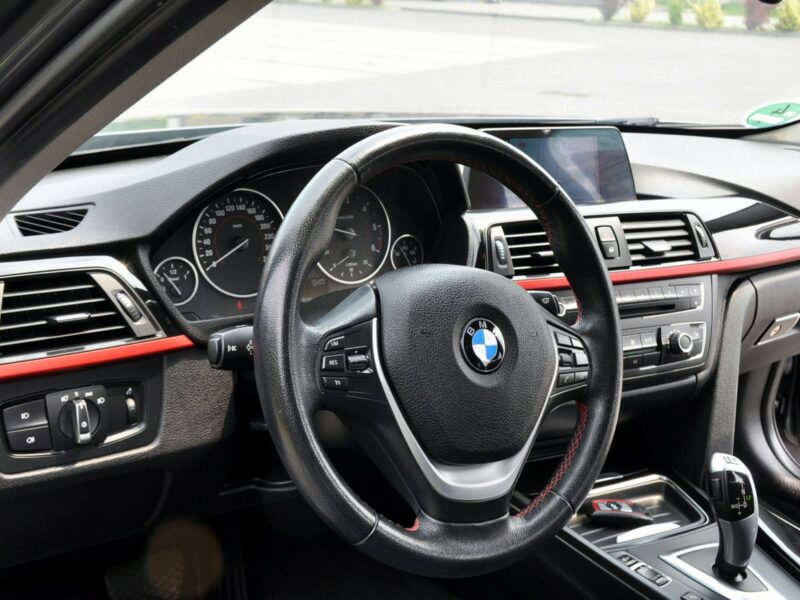 BMW 320 2.0d(184KM)*Bi-Xenon*Ringi*Duża Navi*2xParktr*I Wł*Welur*Alu18"ASO F30/F31 (2012-)