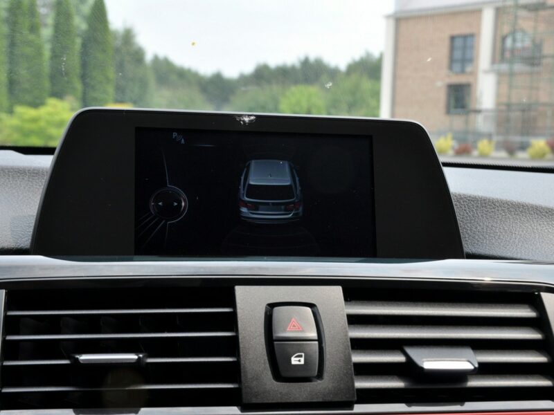 BMW 320 2.0d(184KM)*Bi-Xenon*Ringi*Duża Navi*2xParktr*I Wł*Welur*Alu18"ASO F30/F31 (2012-)