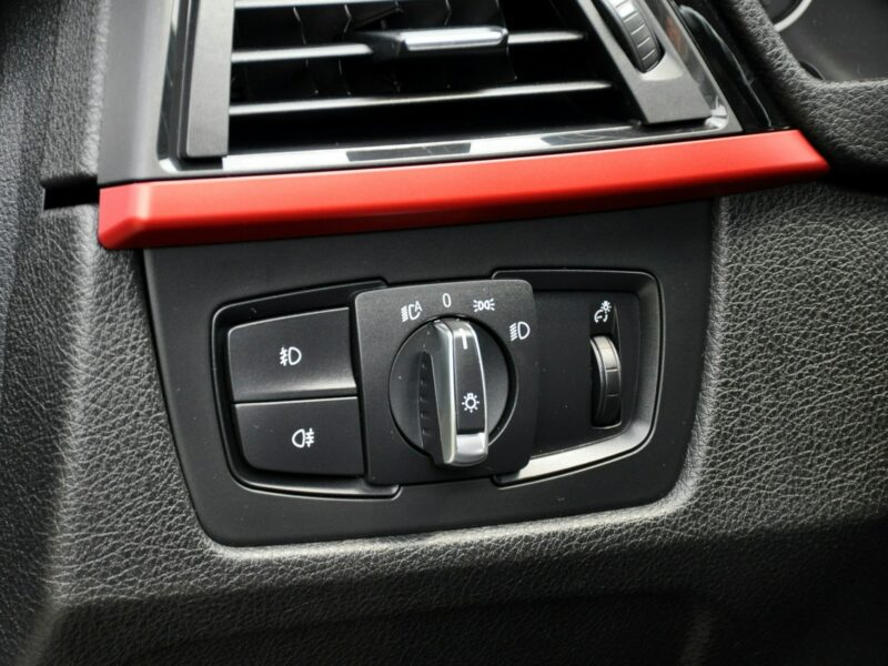 BMW 320 2.0d(184KM)*Bi-Xenon*Ringi*Duża Navi*2xParktr*I Wł*Welur*Alu18"ASO F30/F31 (2012-)