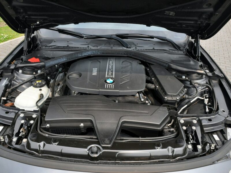 BMW 320 2.0d(184KM)*Bi-Xenon*Ringi*Duża Navi*2xParktr*I Wł*Welur*Alu18"ASO F30/F31 (2012-)