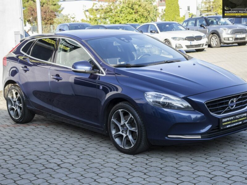Volvo V40 Ocean Race / Skóry / Navi / BDB zadbany / Gwarancja na rok II (2012-)