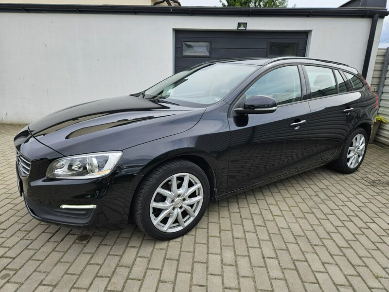 Volvo V60 D2 1.6 115KM manual BEZWYPADEK bardzo zadbany NAVI BDB stan I (2010-2018)