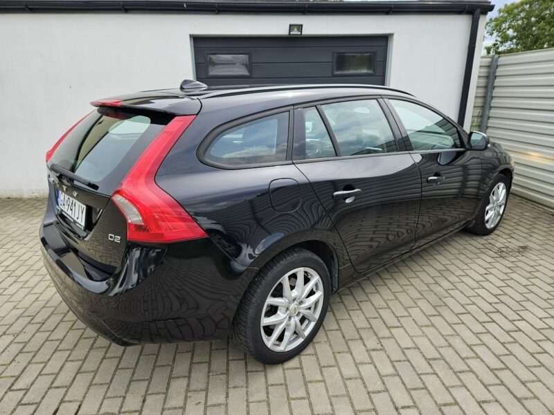 Volvo V60 D2 1.6 115KM manual BEZWYPADEK bardzo zadbany NAVI BDB stan I (2010-2018)