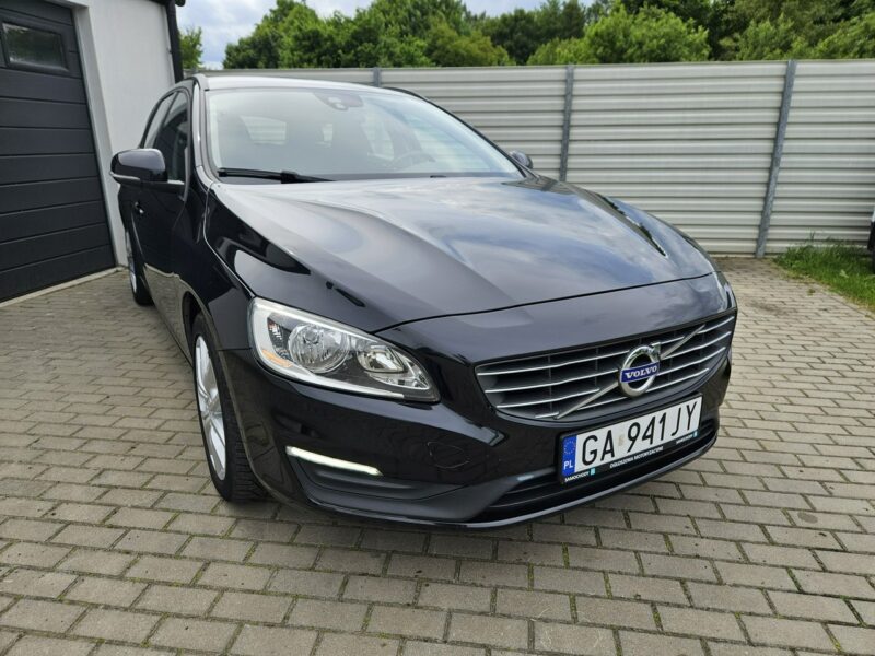 Volvo V60 D2 1.6 115KM manual BEZWYPADEK bardzo zadbany NAVI BDB stan I (2010-2018)