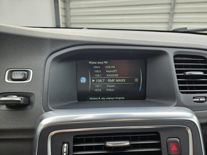 Volvo V60 D2 1.6 115KM manual BEZWYPADEK bardzo zadbany NAVI BDB stan I (2010-2018)