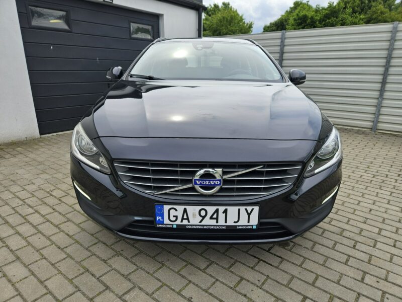 Volvo V60 D2 1.6 115KM manual BEZWYPADEK bardzo zadbany NAVI BDB stan I (2010-2018)