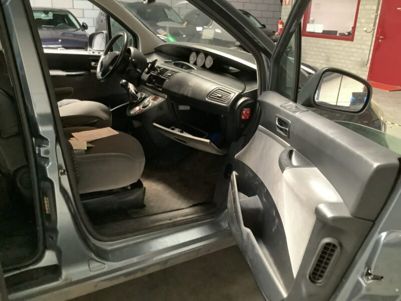 Peugeot 807 Elektrycznie drzwi/Tempomat/7 foteli/Parktronik/Alufelgi/Hak/ESP