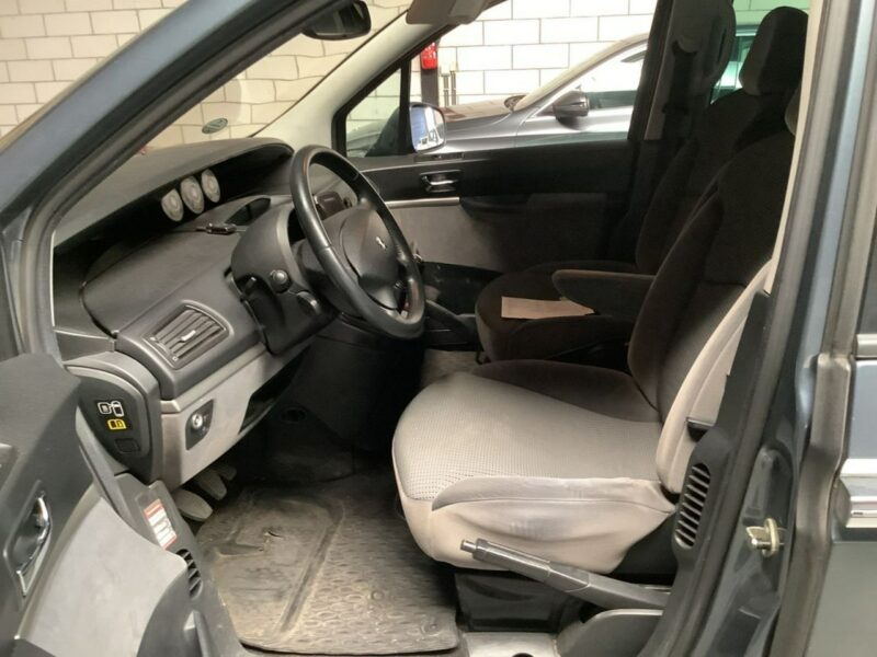 Peugeot 807 Elektrycznie drzwi/Tempomat/7 foteli/Parktronik/Alufelgi/Hak/ESP