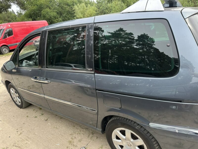 Peugeot 807 Elektrycznie drzwi/Tempomat/7 foteli/Parktronik/Alufelgi/Hak/ESP