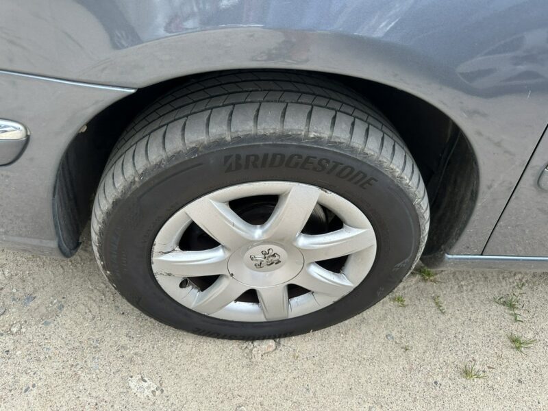 Peugeot 807 Elektrycznie drzwi/Tempomat/7 foteli/Parktronik/Alufelgi/Hak/ESP