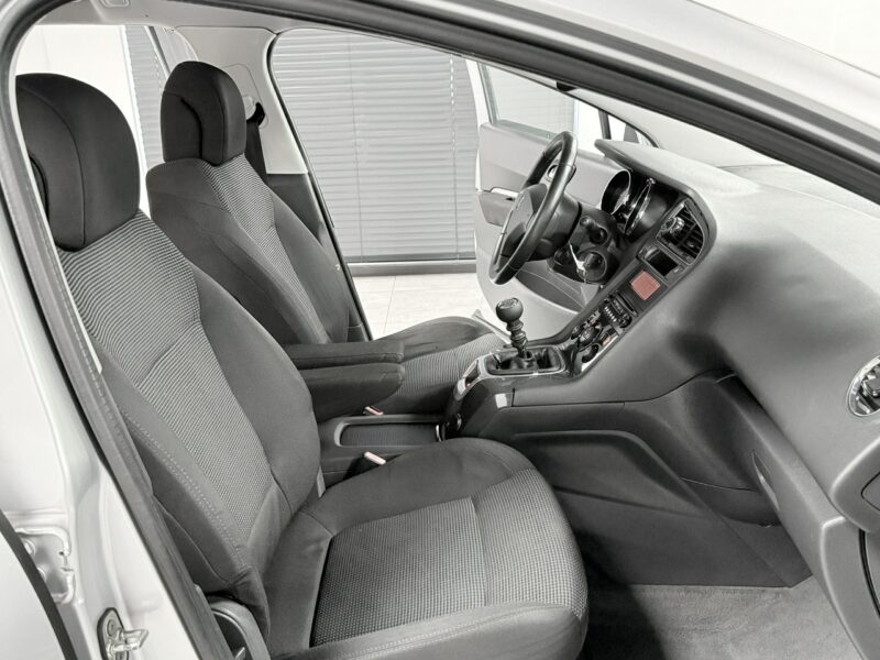 Peugeot 5008 2.0 BlueHDi 150KM * PREMIUM * Klima * Hak * Serwis * Opony NOWE I (2009-2017)