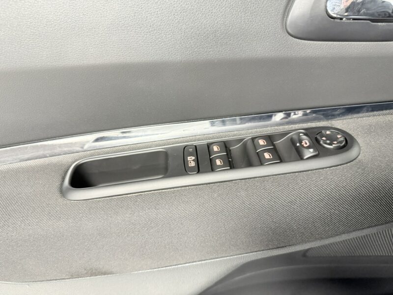 Peugeot 5008 2.0 BlueHDi 150KM * PREMIUM * Klima * Hak * Serwis * Opony NOWE I (2009-2017)