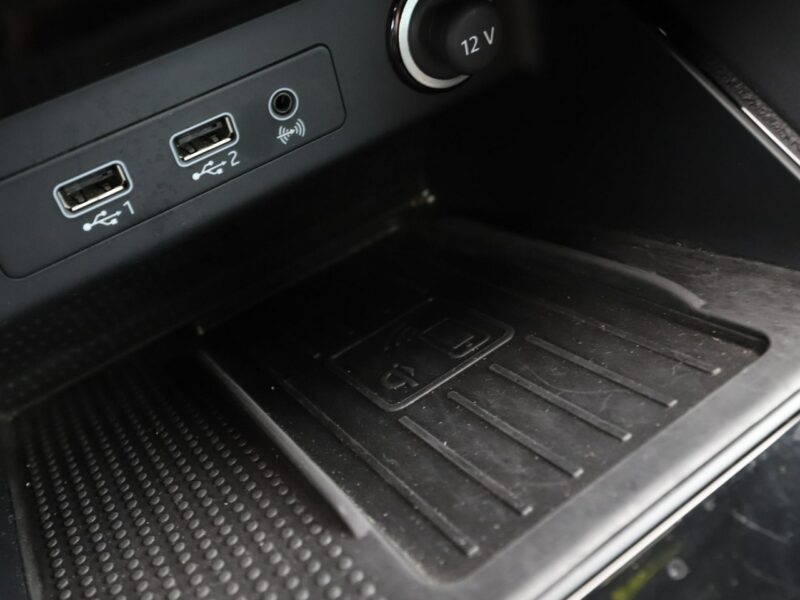 Cupra Ateca FV23% automat 300KM 4x4 alcantara virtual kamera BeatsAudio grzane fot