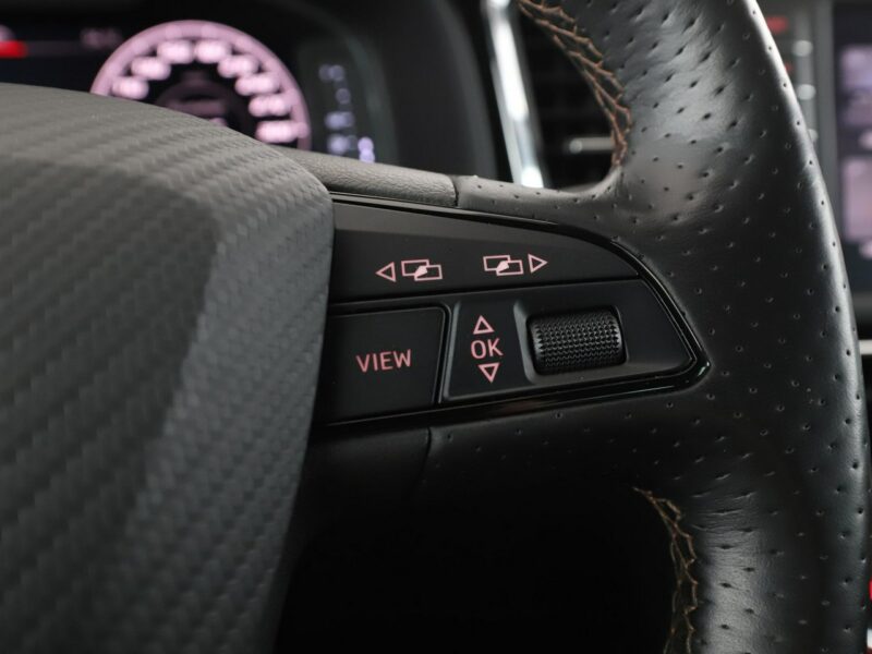 Cupra Ateca FV23% automat 300KM 4x4 alcantara virtual kamera BeatsAudio grzane fot