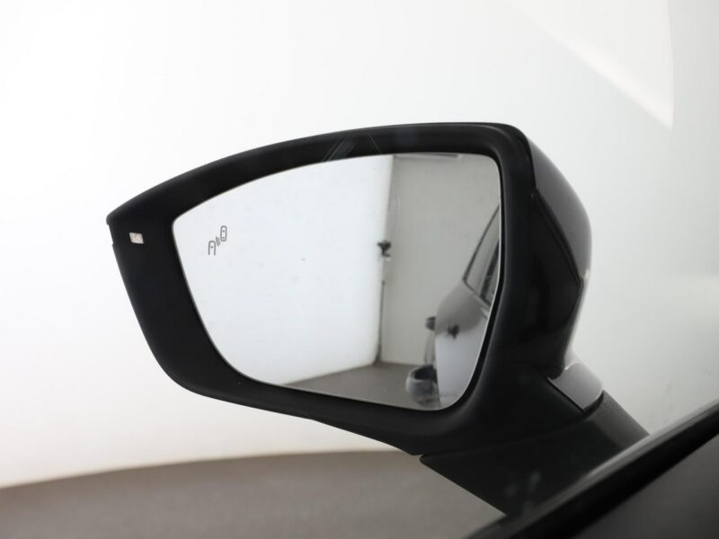 Cupra Ateca FV23% automat 300KM 4x4 alcantara virtual kamera BeatsAudio grzane fot