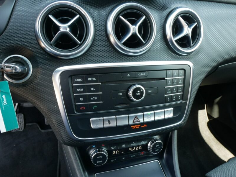 Mercedes A 180 1.6 122KM [Eu6] -Navi -Grzane fotele -Euro 6 -Zobacz W176 (2012-)
