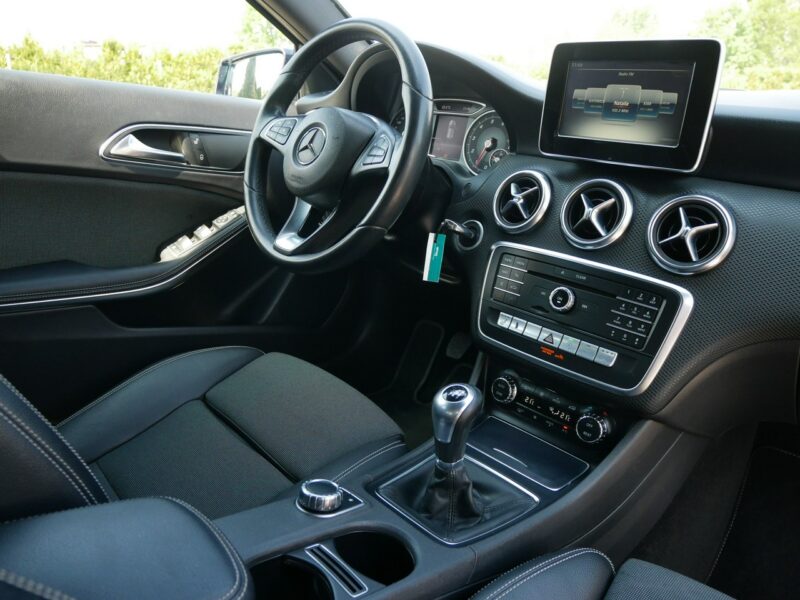 Mercedes A 180 1.6 122KM [Eu6] -Navi -Grzane fotele -Euro 6 -Zobacz W176 (2012-)