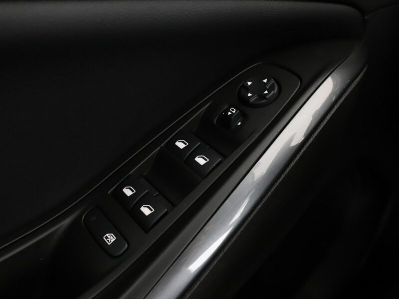 Opel Grandland X automat navi klima auto kamera i czujniki parkowania grzane fotele