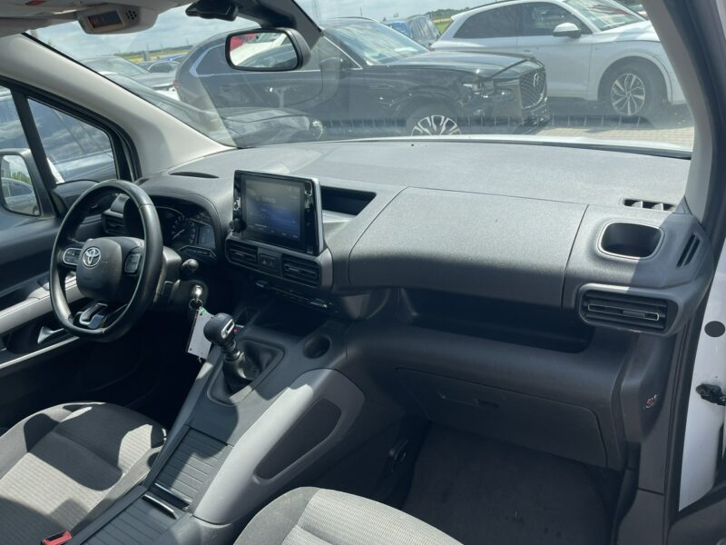 Toyota ProAce City Klimatornik Kamera 5osobowy