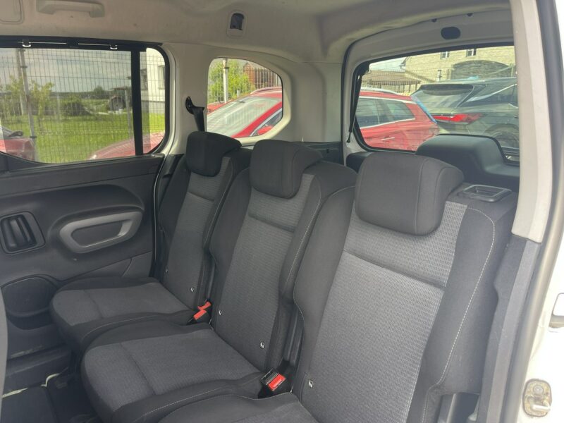 Toyota ProAce City Klimatornik Kamera 5osobowy