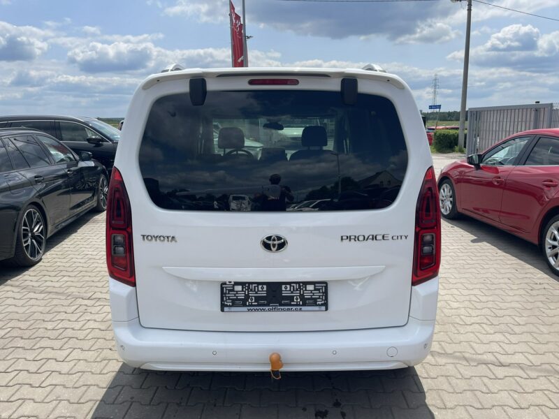 Toyota ProAce City Klimatornik Kamera 5osobowy