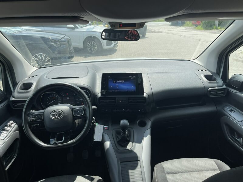 Toyota ProAce City Klimatornik Kamera 5osobowy