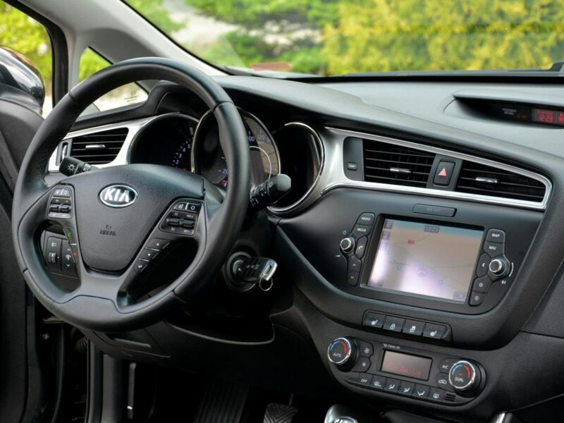 Kia Cee'd 1.6i(135KM) Lift Ledy Navi Kamera Klimatronic Grzana kierownica ASO II (2012-)