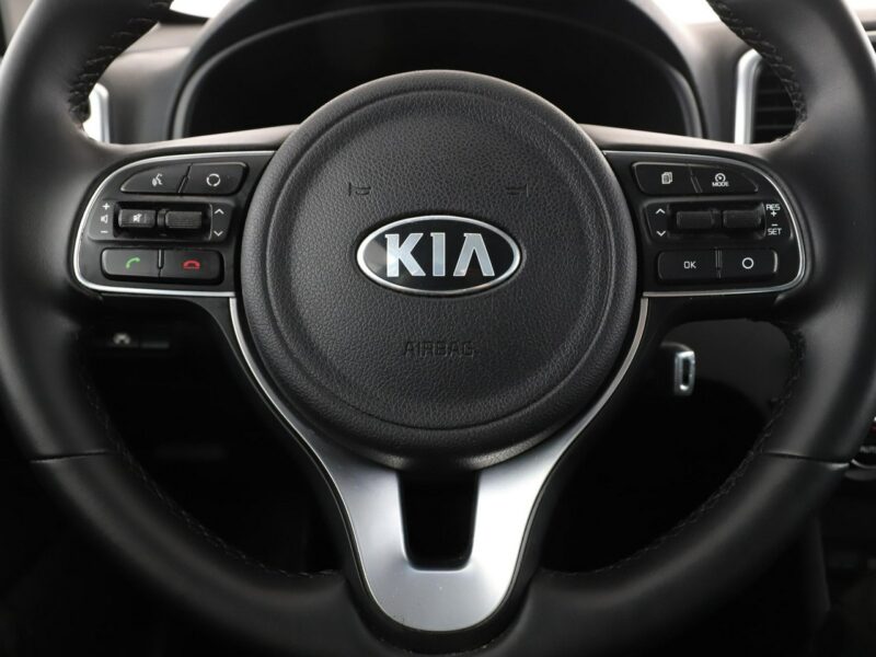 Kia Sportage LED navi klima auto kamera i czujniki parkowania IV (2016-2021)