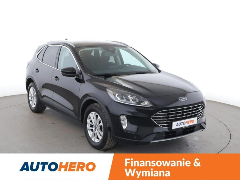 Ford Kuga navi full LED grzane fotele i kanapa czujniki parkowania klima auto III (2019-)