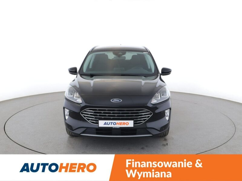 Ford Kuga navi full LED grzane fotele i kanapa czujniki parkowania klima auto III (2019-)