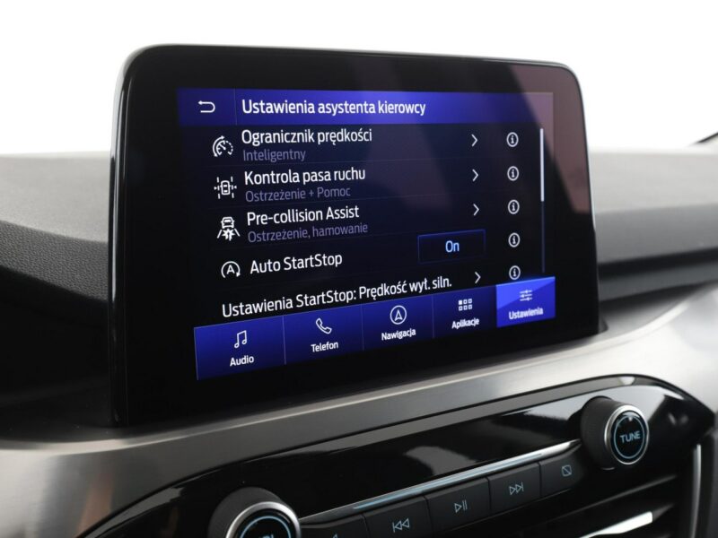Ford Kuga navi full LED grzane fotele i kanapa czujniki parkowania klima auto III (2019-)