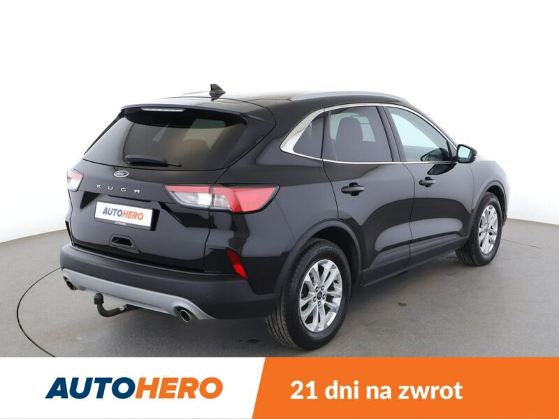 Ford Kuga navi full LED grzane fotele i kanapa czujniki parkowania klima auto III (2019-)