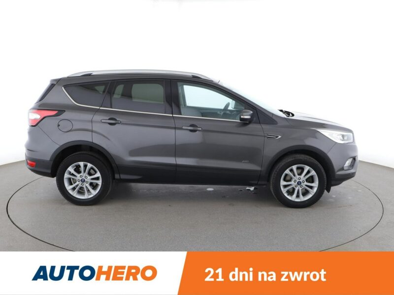 Ford Kuga 4x4 automat navi kamera i czujniki parkowania grzane fotele II (2012-)
