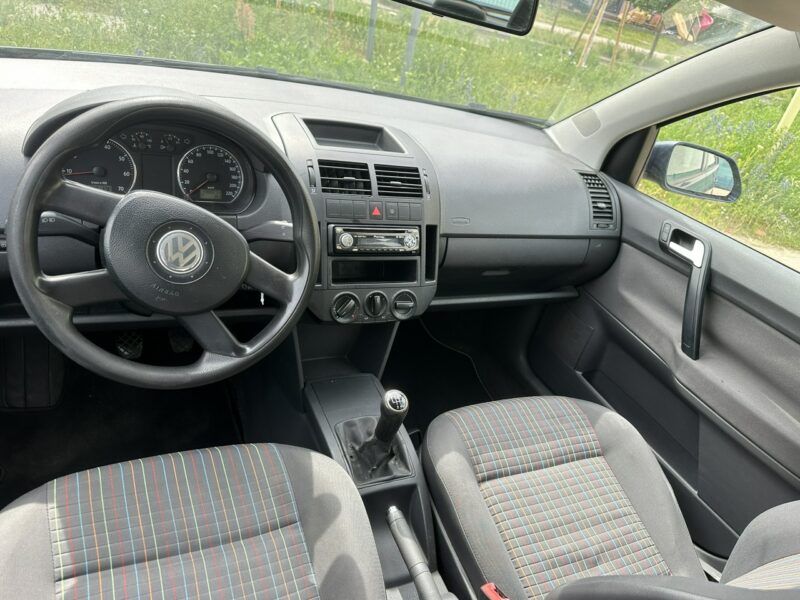 Volkswagen Polo 1,4benz, 5 drzwi, klimatyzacja, alufelgi, isofix, opony wielosezonowe IV FL (2005-2009)