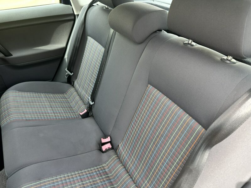 Volkswagen Polo 1,4benz, 5 drzwi, klimatyzacja, alufelgi, isofix, opony wielosezonowe IV FL (2005-2009)