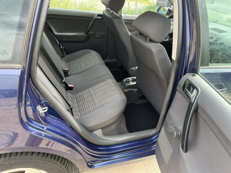 Volkswagen Polo 1,4benz, 5 drzwi, klimatyzacja, alufelgi, isofix, opony wielosezonowe IV FL (2005-2009)
